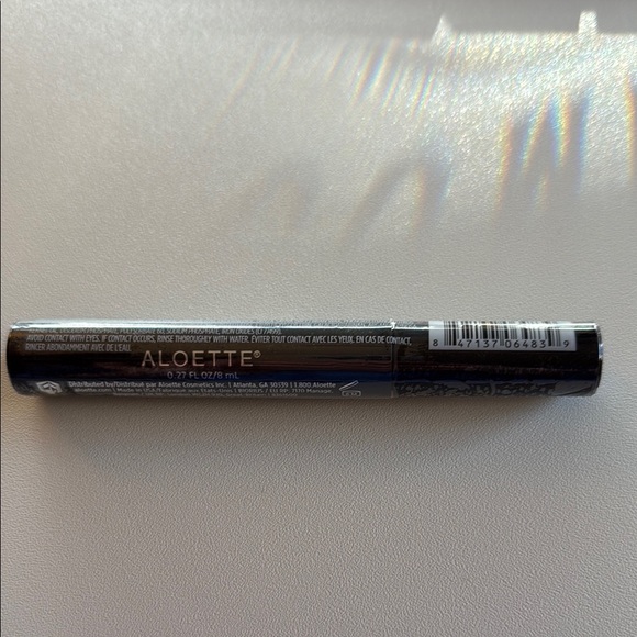 Winkable Vegan Mascara by Aloette - Picture 2 of 3